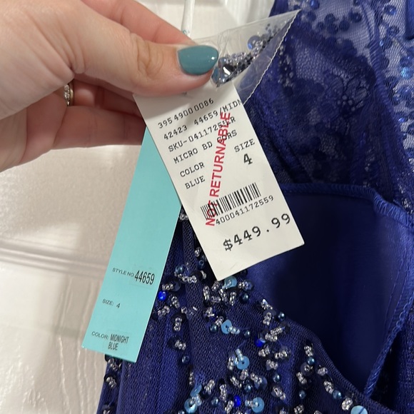 NWT - Royal Blue Beaded Mermaid Gown - Size 4 - Picture 8 of 11